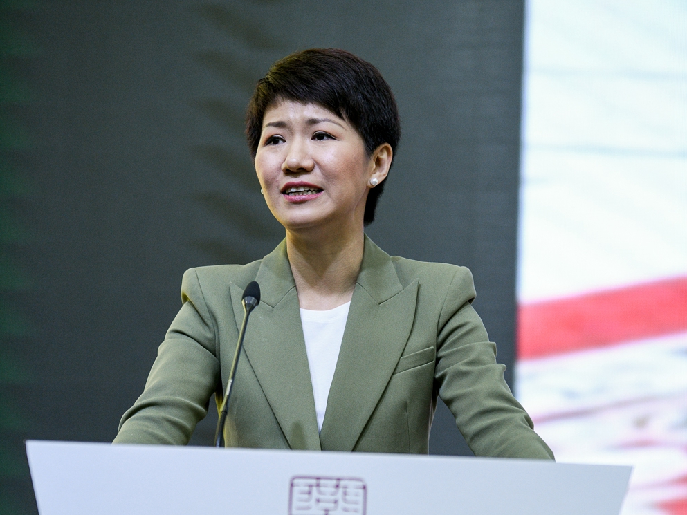 刘欣最新演讲，爱与陪伴的温馨之旅