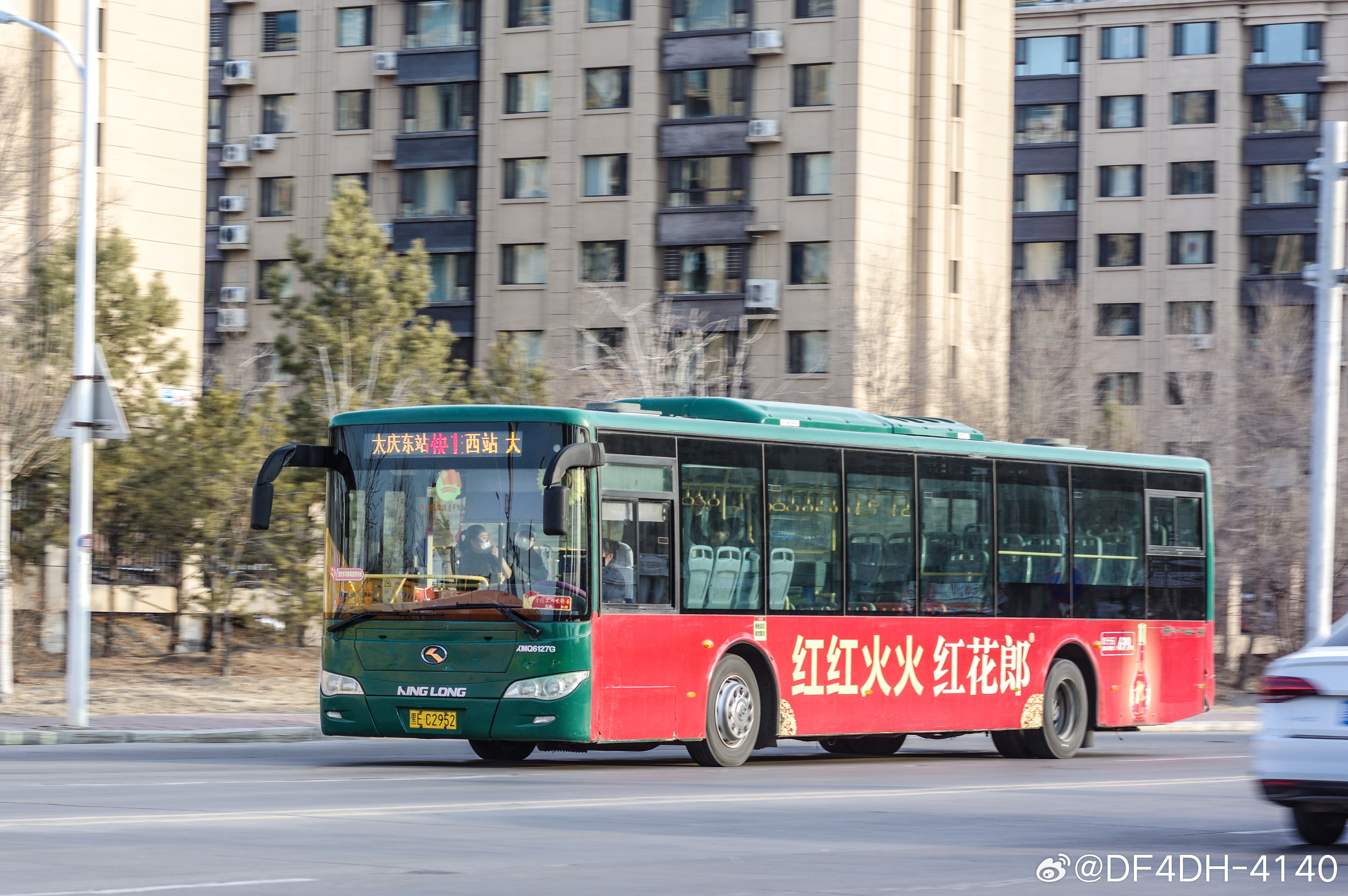 大庆公交，城市与自然美景的探秘之旅